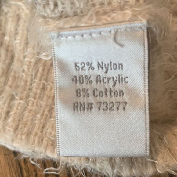 LC Lauren Conrad Long Sleeve Crewneck Very Soft Fuzzy Sweater M - Picture 8 of 8